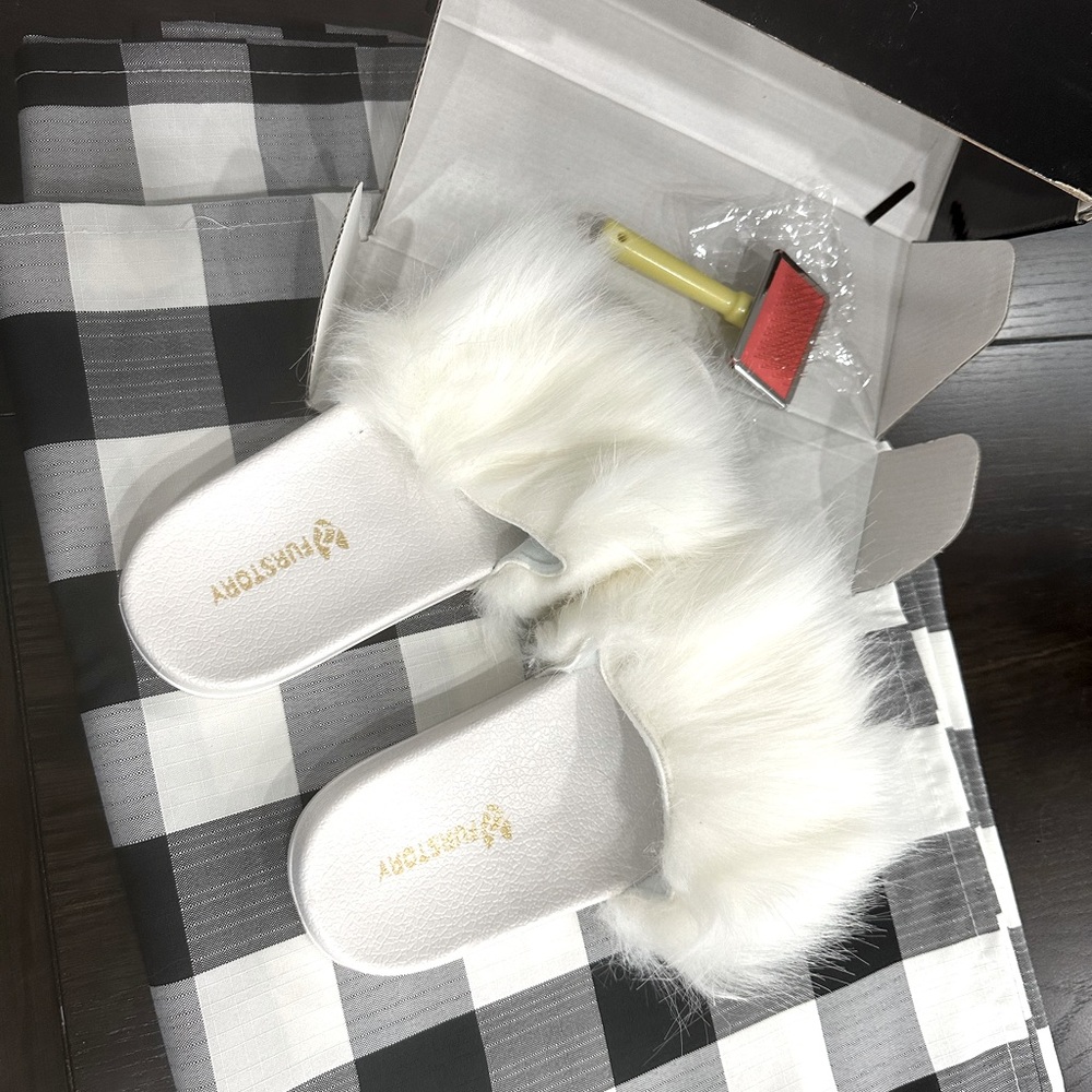 White fur slippers